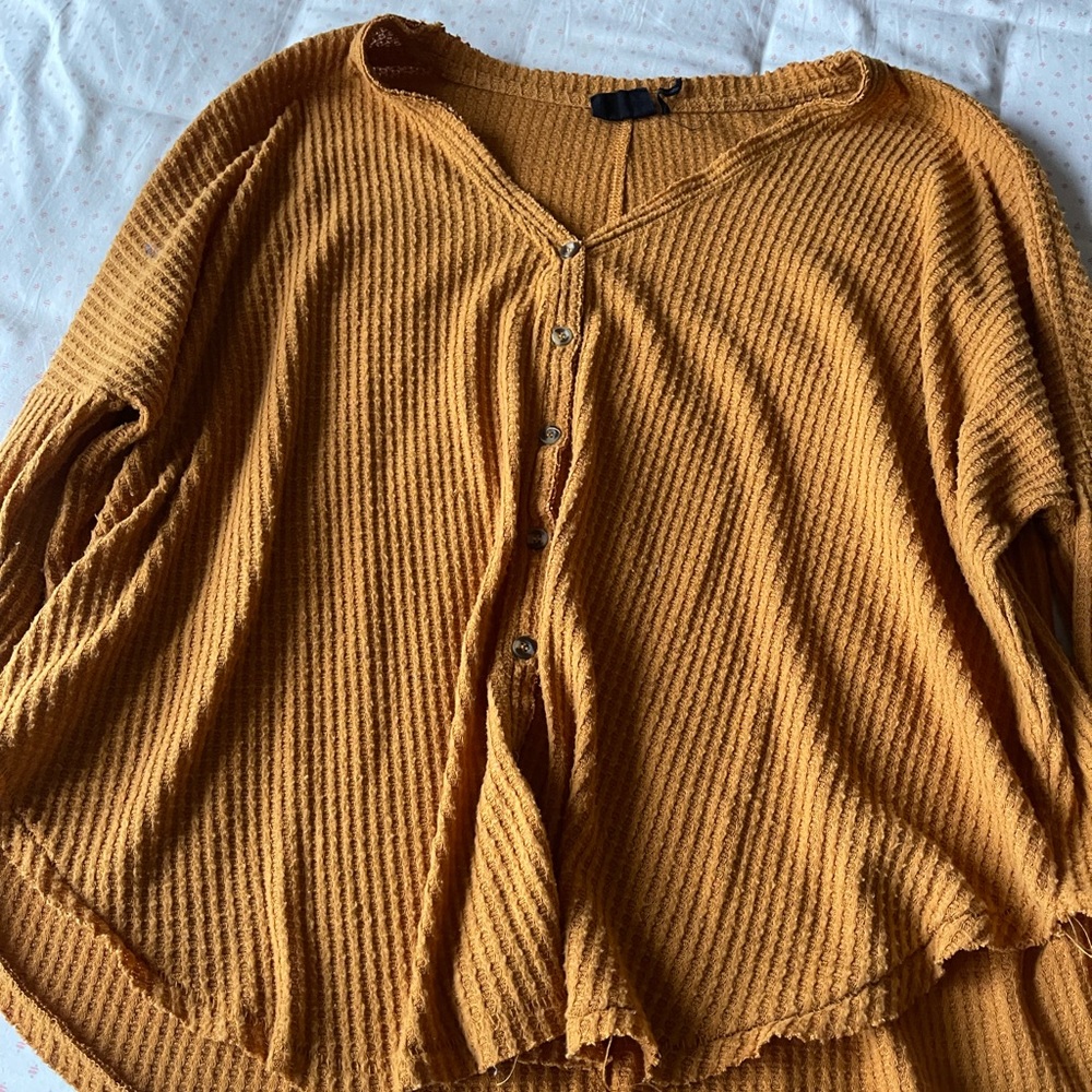 Mustard light long sleeve shirt